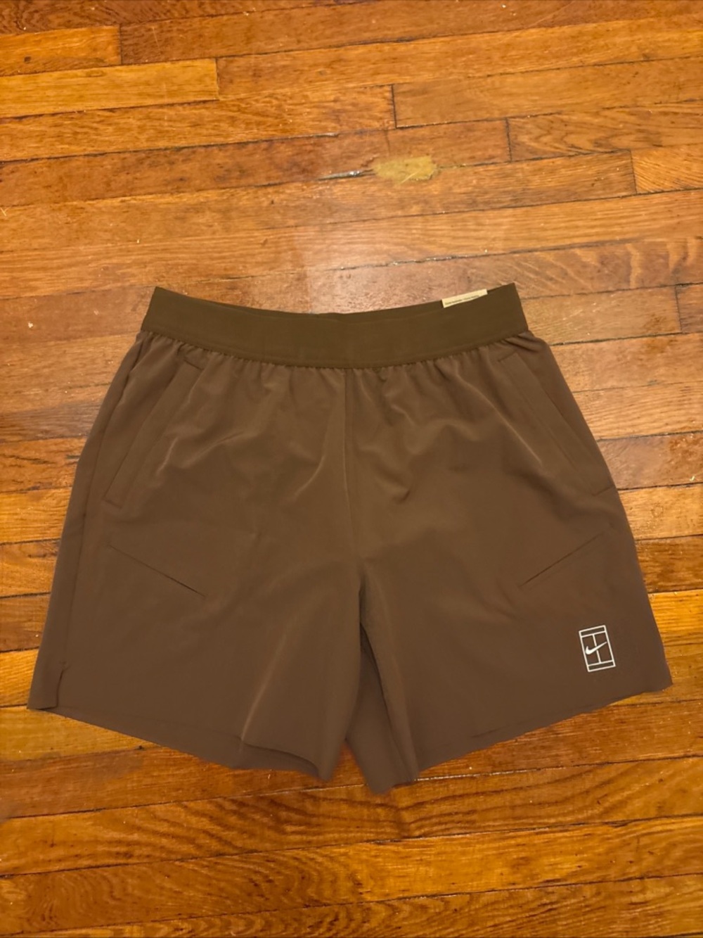 Men’s Nike Tennis Court Brown Athletic Shorts size medium